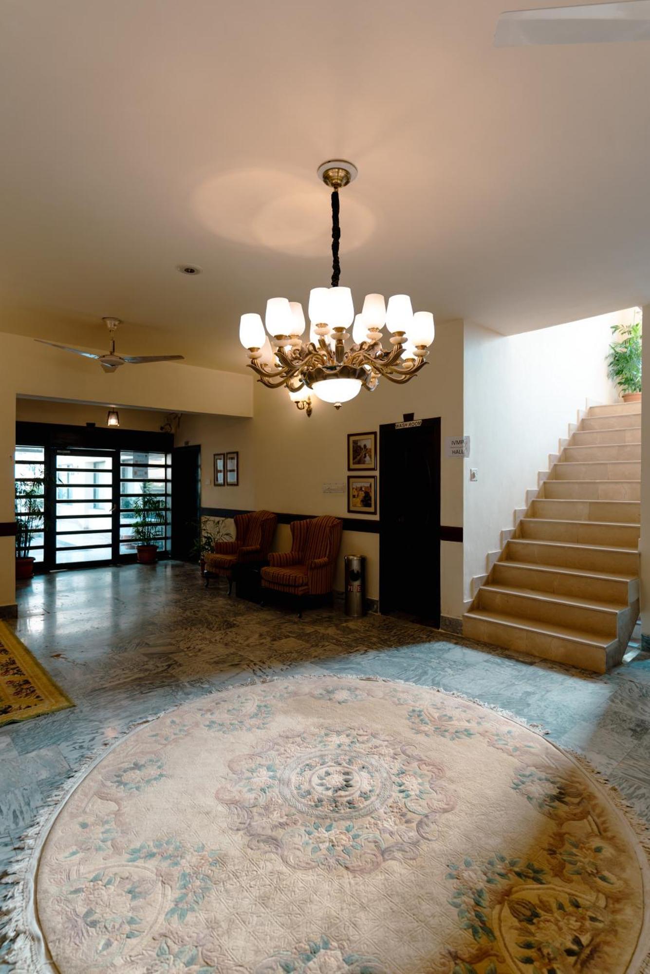 Vip House Peshawar Hotel Exterior foto
